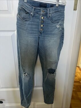 Lucky Brand Women's Light Blue Distressed Boyfriend Jeans